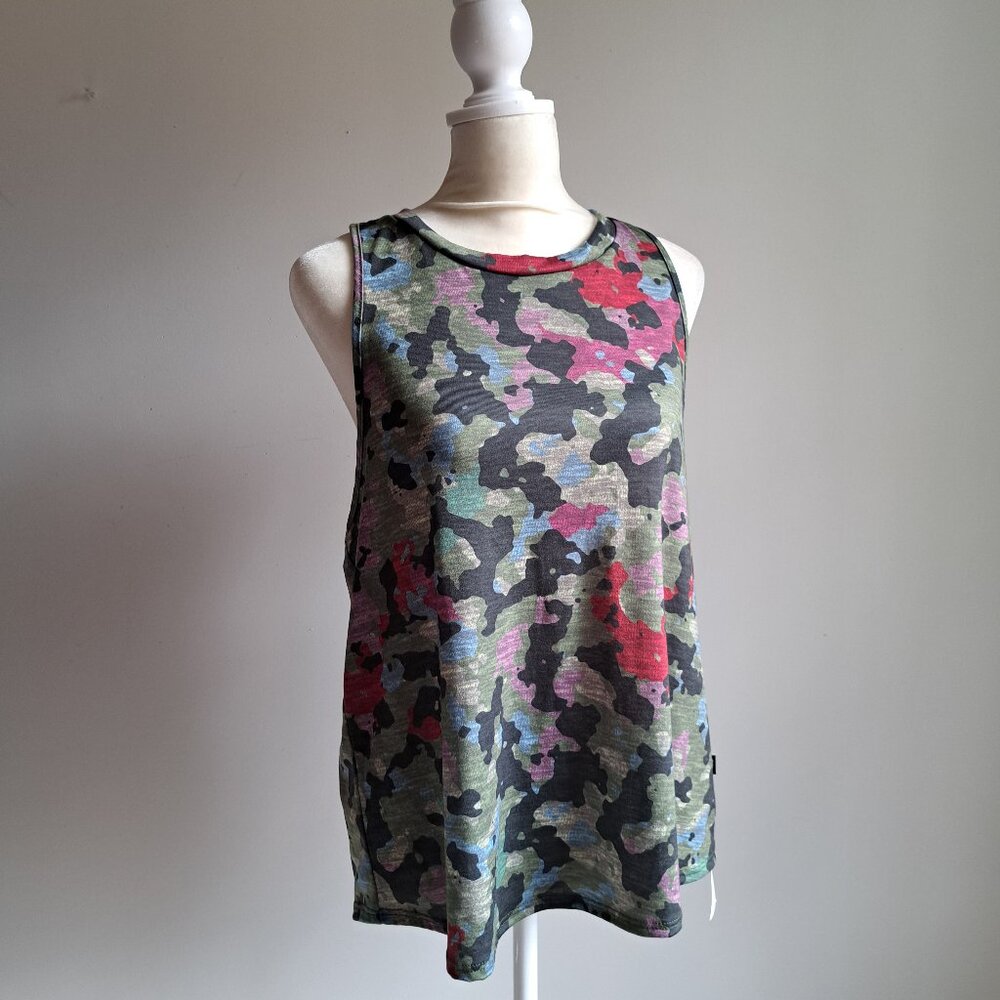 Nwt Terez M workout fitness active top tank green camouflage pink blue red camo